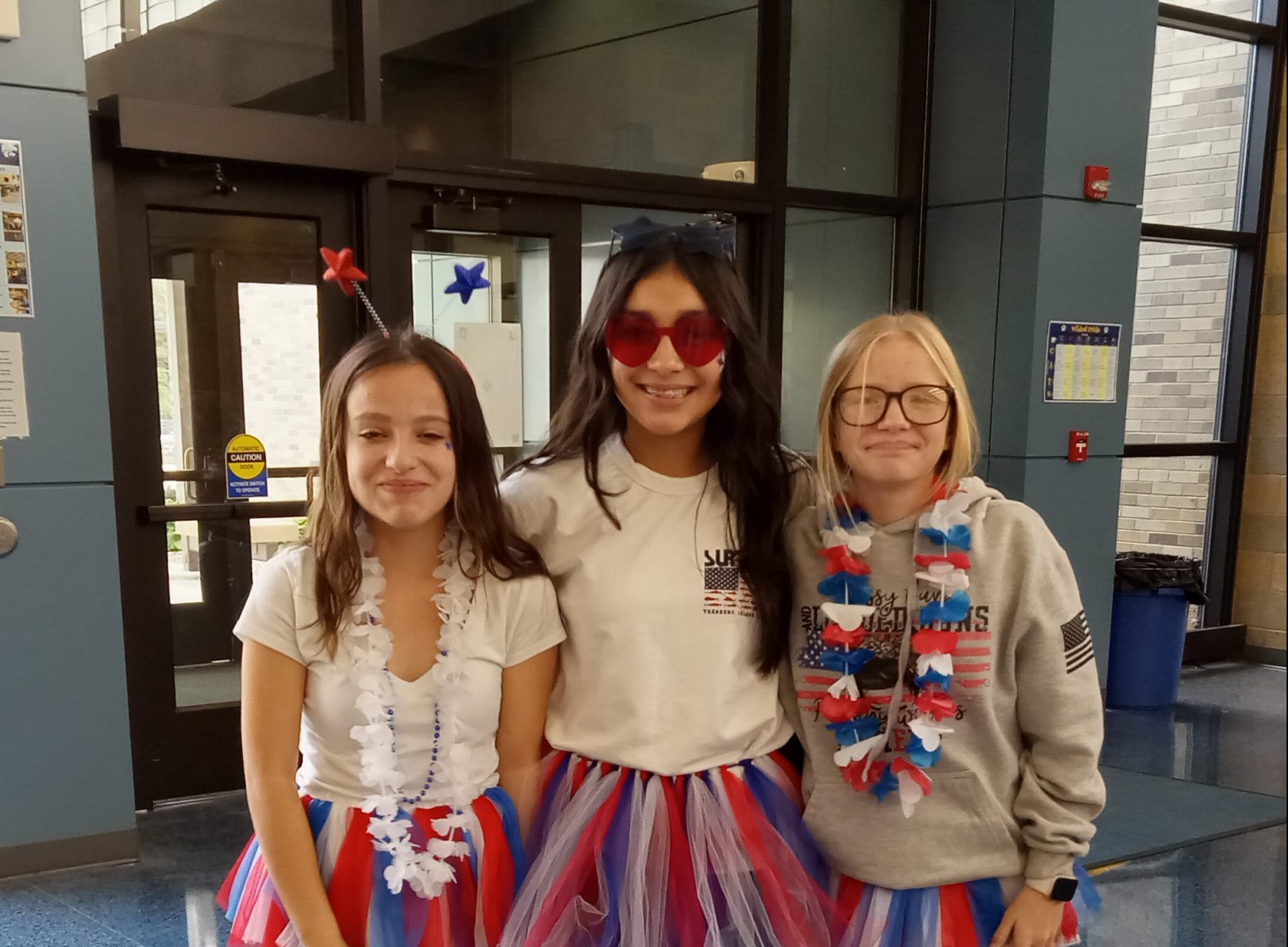 Redwhiteblue day 7th gr 316924EB3E813